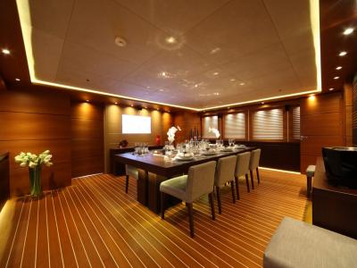 Athens Gold Yachting - Zaliv III - Dining Room