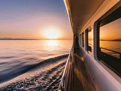 Athens Gold Yachting - Motor Yacht OAK 