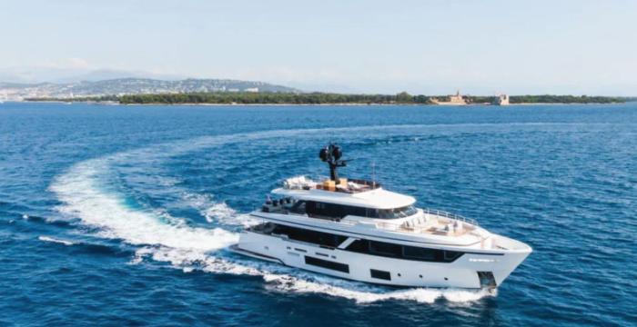 Athens Gold Yachting - Motor Yacht MRS L 
